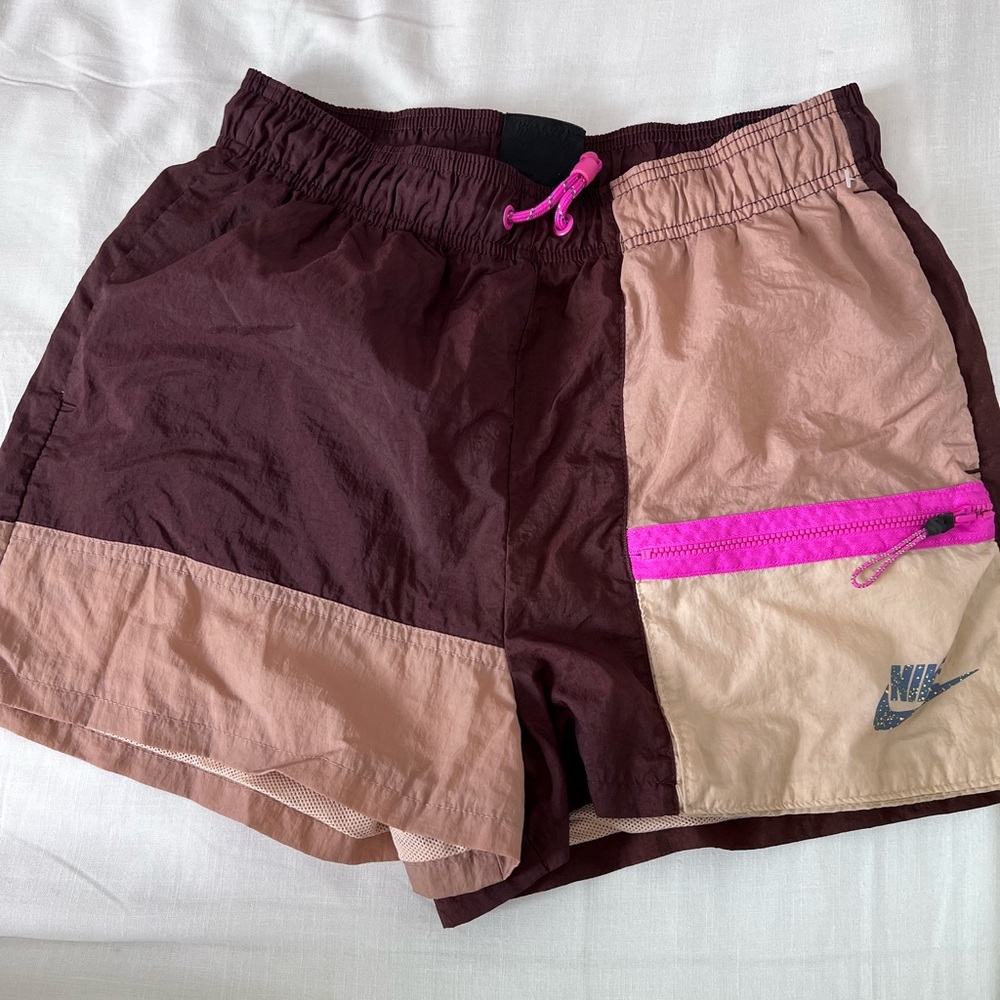 Nike Windbreaker shorts